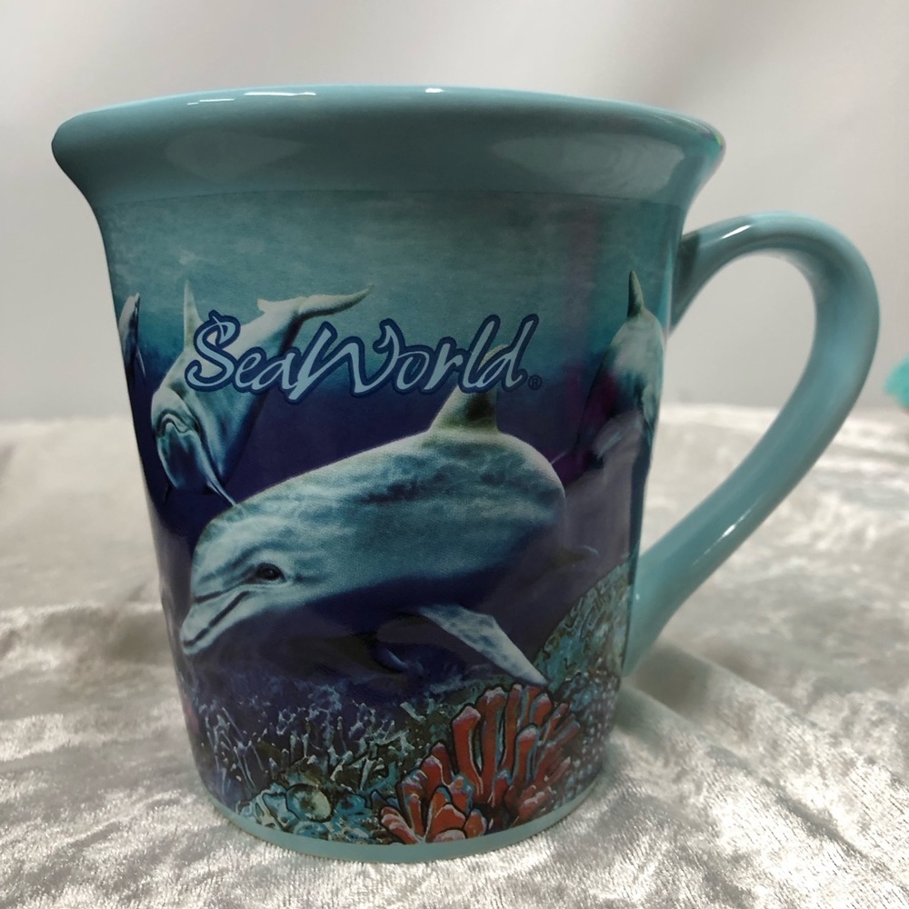 SeaWorld 3d dolphin coffee cup mug teal raised souvenir
